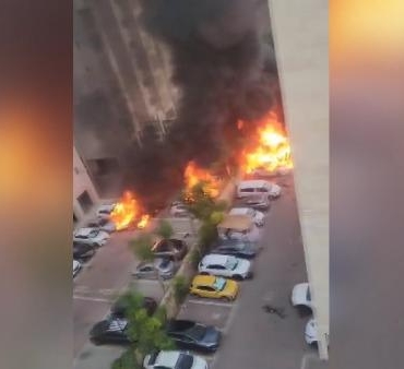 İsrail Dışişleri, yerleşim yerine düşen roketten görüntüler paylaştı 8 İsrail Dışişleri, yerleşim yerine düşen roketten görüntüler paylaştı