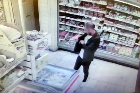 Markette çaldığı etleri ceketinin ceplerine koyup kaçtı