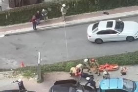 Şişli'de kaldırımın çökmesiyle oluşan çukura düşen kadın böyle kurtarıldı