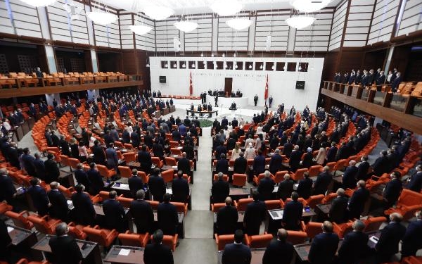 TBMM ekonomi ağırlıklı mesai yapacak