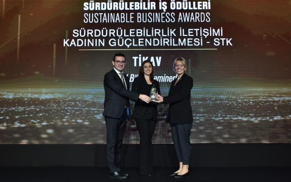 TİKAV’ın kırsal bölgelerde yaşayan kadınlara yönelik eğitim projesi ödül kazandı