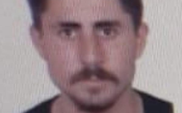 Babasını vuran husumetlisini yaraladı, kardeşini öldürdü