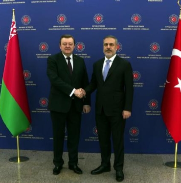 Bakan Fidan, Belaruslu mevkidaşı ile bir araya geldi