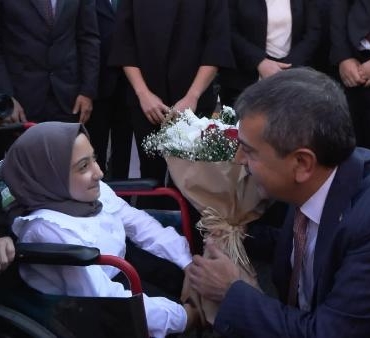 Bakan Tekin Sultangazi'de Toplu Açılış ve Temel Atma Töreni'ne katıldı 5 Bakan Tekin Sultangazi'de Toplu Açılış ve Temel Atma Töreni'ne katıldı