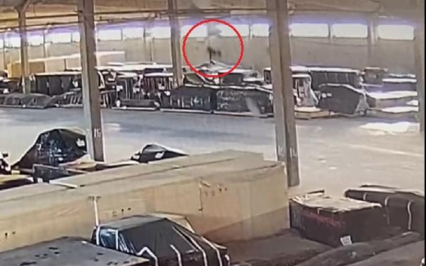 Çatıdan düşen işçi, hayatını kaybetti