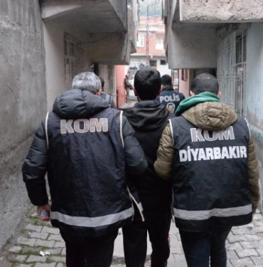 Diyarbakır'da 'Elek' operasyonu: 9 gözaltı