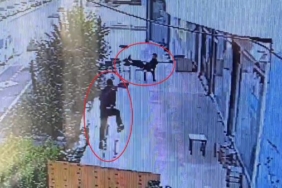 Galerici iş yerinin önünde öldürüldü; o anlar kamerada 5 Galerici iş yerinin önünde öldürüldü; o anlar kamerada