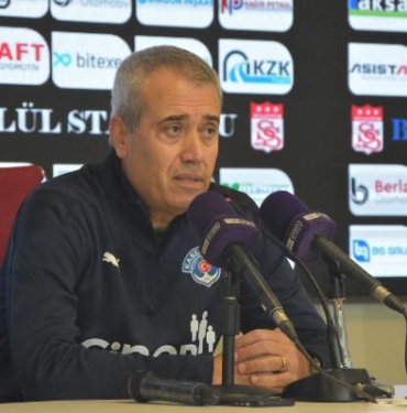 Kasımpaşa'da Kemal Özdeş ile yollar ayrıldı 8 Kasımpaşa'da Kemal Özdeş ile yollar ayrıldı