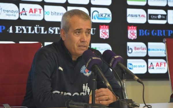 Kasımpaşa'da Kemal Özdeş ile yollar ayrıldı