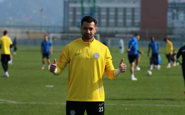Rizesporlu Gökhan Akkan: Kötü bir konumda değiliz 6 Rizesporlu Gökhan Akkan: Kötü bir konumda değiliz