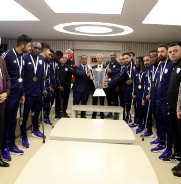 Şahinbey Belediyespor Ampute Futbol Takımı ikinci kez Avrupa'nın zirvesinde 4 Şahinbey Belediyespor Ampute Futbol Takımı ikinci kez Avrupa'nın zirvesinde