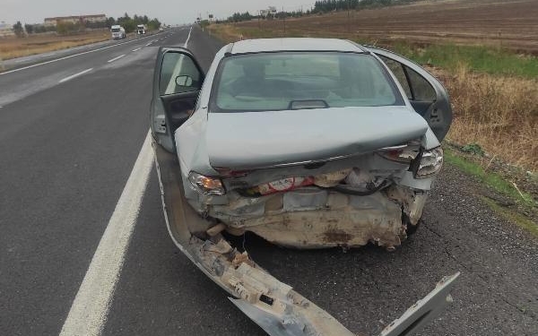 Şanlıurfa'da otomobiller çarpıştı: 6 yaralı