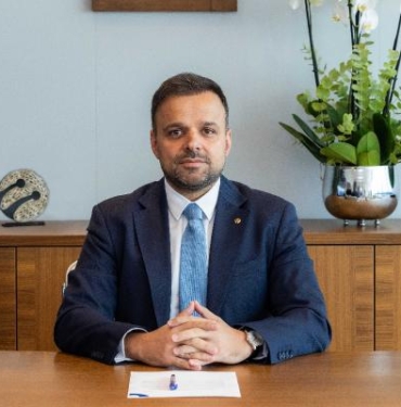 Turkcell grup gelirleri yıllık bazda yüzde 77,3 büyüyerek 26 milyar TL oldu 8 Turkcell grup gelirleri yıllık bazda yüzde 77,3 büyüyerek 26 milyar TL oldu