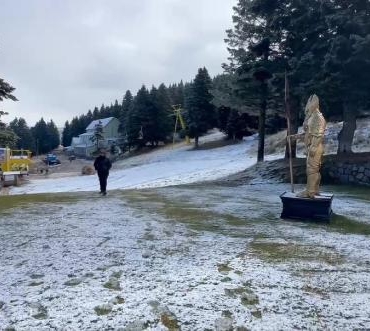 Uludağ'a mevsimin ilk karı yağdı / Ek fotoğraflar