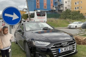 Ümraniye'de otobüs otomobile çarptı: 2 yaralı 27 Ümraniye'de otobüs otomobile çarptı: 2 yaralı