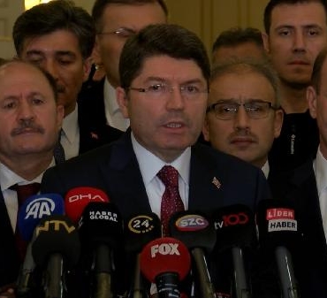 Bakan Tunç: AYM de Yargıtay da anayasamıza bağlıdır