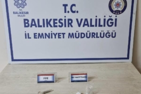 Balıkesir'de, uyuşturucu operasyonunda 4 gözaltı 27 Balıkesir'de, uyuşturucu operasyonunda 4 gözaltı