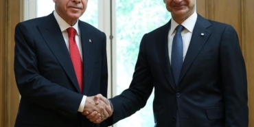 Cumhurbaşkanı Erdoğan, Yunanistan Başbakanı Miçotakis ile görüştü