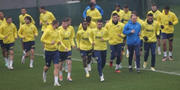 Fenerbahçe’de Beşiktaş maçı hazırlıkları sürüyor