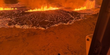 İzlanda’da haftalardır beklenen yanardağ patlaması gerçekleşti - EK FOTOĞRAFLAR