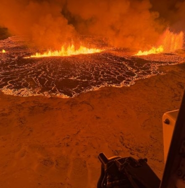 İzlanda’da haftalardır beklenen yanardağ patlaması gerçekleşti - EK FOTOĞRAFLAR