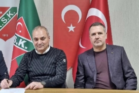 Karşıyaka'da Ergüllü futbola el attı