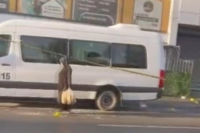 Sultangazi'de otomobile silahlı saldırı: 3 yaralı