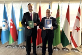 Yüz ciltlik ‘Türk Edebiyatının Mücevherleri’ kitap serisi İstanbul’da tanıtıldı 30 Yüz ciltlik ‘Türk Edebiyatının Mücevherleri’ kitap serisi İstanbul’da tanıtıldı