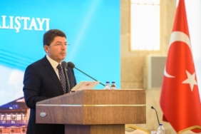 Bakan Tunç: Anayasamız protez anayasaya dönüşmüş durumda/Ek fotoğraflar 38 Bakan Tunç: Anayasamız protez anayasaya dönüşmüş durumda/Ek fotoğraflar