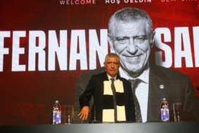 Beşiktaş'ın yeni teknik direktörü Fernando Santos imzayı attı