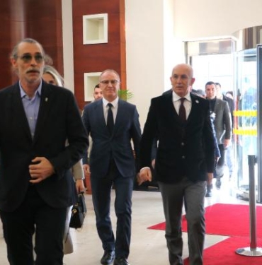 Erdal Beşikçioğlu'ndan Mansur Yavaş'a ziyaret