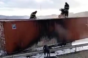 Halı yüklü TIR'da yangın