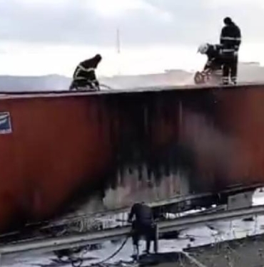 Halı yüklü TIR'da yangın