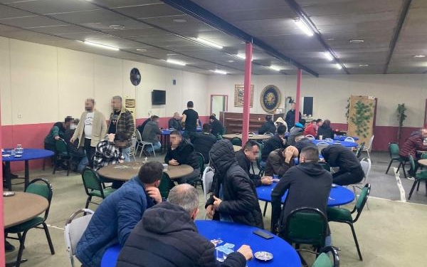İzmir'de kumar operasyonu: 71 kez mühür bozan şüpheliye işlem