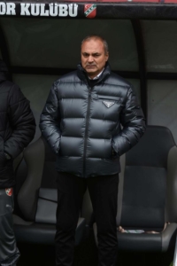 Karşıyaka'da Erkan Sözeri iddialı