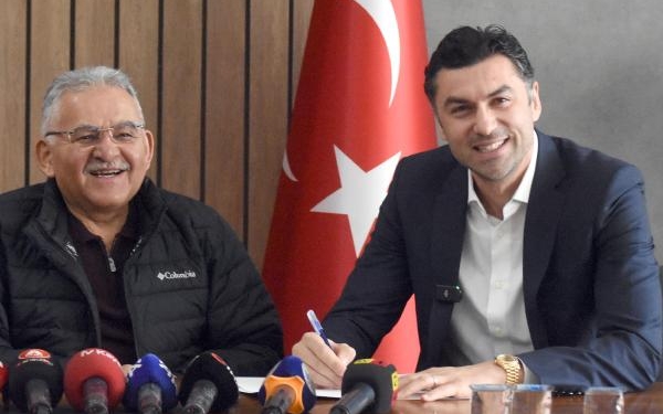 Kayserispor'da Burak Yılmaz dönemi başladı 6 Kayserispor'da Burak Yılmaz dönemi başladı