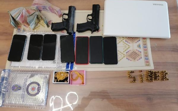 Nevşehir merkezli 9 ilde dolandırıcılık operasyonu; 25 gözaltı 1 Nevşehir merkezli 9 ilde dolandırıcılık operasyonu; 25 gözaltı