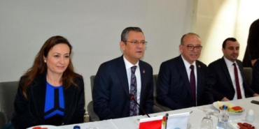 Özgür Özel: Emeklilerin hepsi ne CHP'lidir ne İYİ Partilidir ne de bir siyasi görüştendir