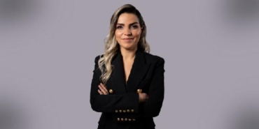 “Saç ekiminin gerçekleşebilmesi için hastaların belli kriterleri karşılaması gerekiyor” 9 “Saç ekiminin gerçekleşebilmesi için hastaların belli kriterleri karşılaması gerekiyor”