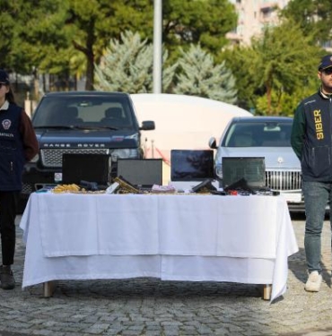 'Sibergöz-14' operasyonlarında 120 şüpheli yakalandı (2)