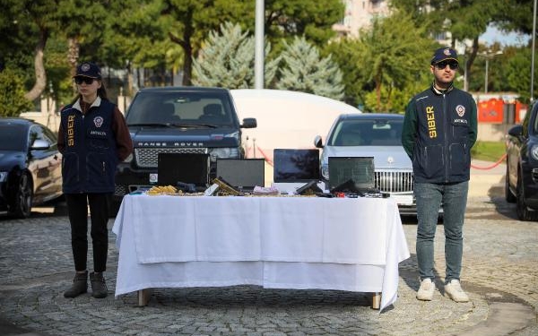 'Sibergöz-14' operasyonlarında 120 şüpheli yakalandı (2)