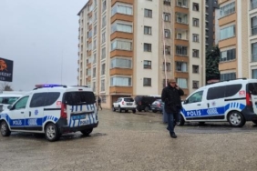 Tartıştığı oğlunu öldürüp, aynı silahla intihara kalkıştı 20 Tartıştığı oğlunu öldürüp, aynı silahla intihara kalkıştı