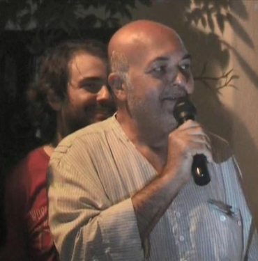 (Ek fotoğrafla)Sanatçı Settar Tanrıöğen'in yoğun bakımdaki tedavisi sürüyor