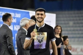 Galatasaray'da sol bek için Azerbaycan'dan Bayramov radara girdi