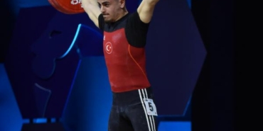 Kaan Kahriman, Avrupa Halter Şampiyonası'nda altın madalya kazandı 2 Kaan Kahriman, Avrupa Halter Şampiyonası'nda altın madalya kazandı