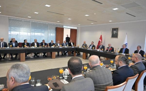 Mansur Yavaş: Bizim çeke ihtiyacımız yok, engellemesinler yeter