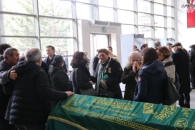 Özgür Özel, Ankara'da cenazeye katıldı 21 Özgür Özel, Ankara'da cenazeye katıldı