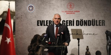 Yurt dışına kaçırılan 61,9 milyon dolarlık 42 eser, Türkiye'ye getirildi 32 Yurt dışına kaçırılan 61,9 milyon dolarlık 42 eser, Türkiye'ye getirildi